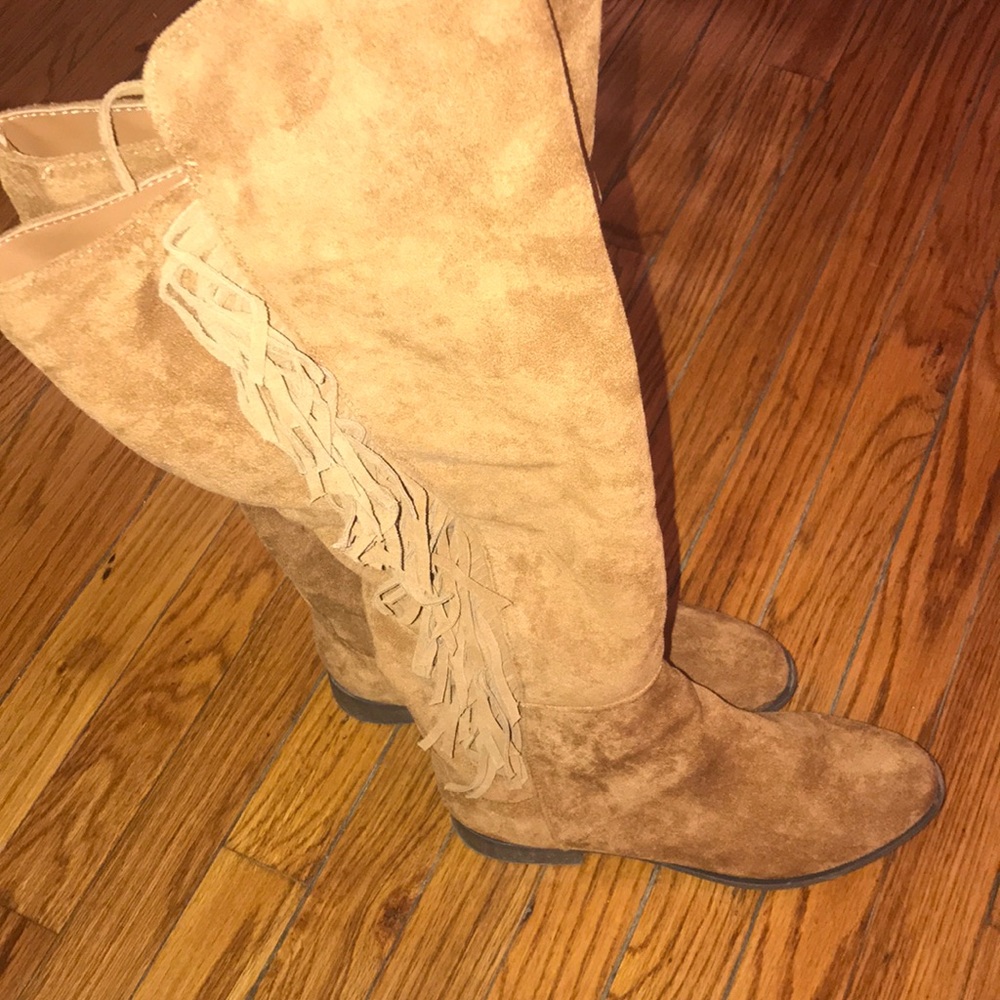 Knee high flat suede boots